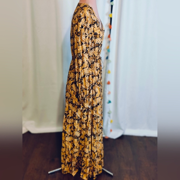 Last Queen perfect Autumn Maxi Dress gold & black Paisley 1/2 button front SM - Picture 6 of 10